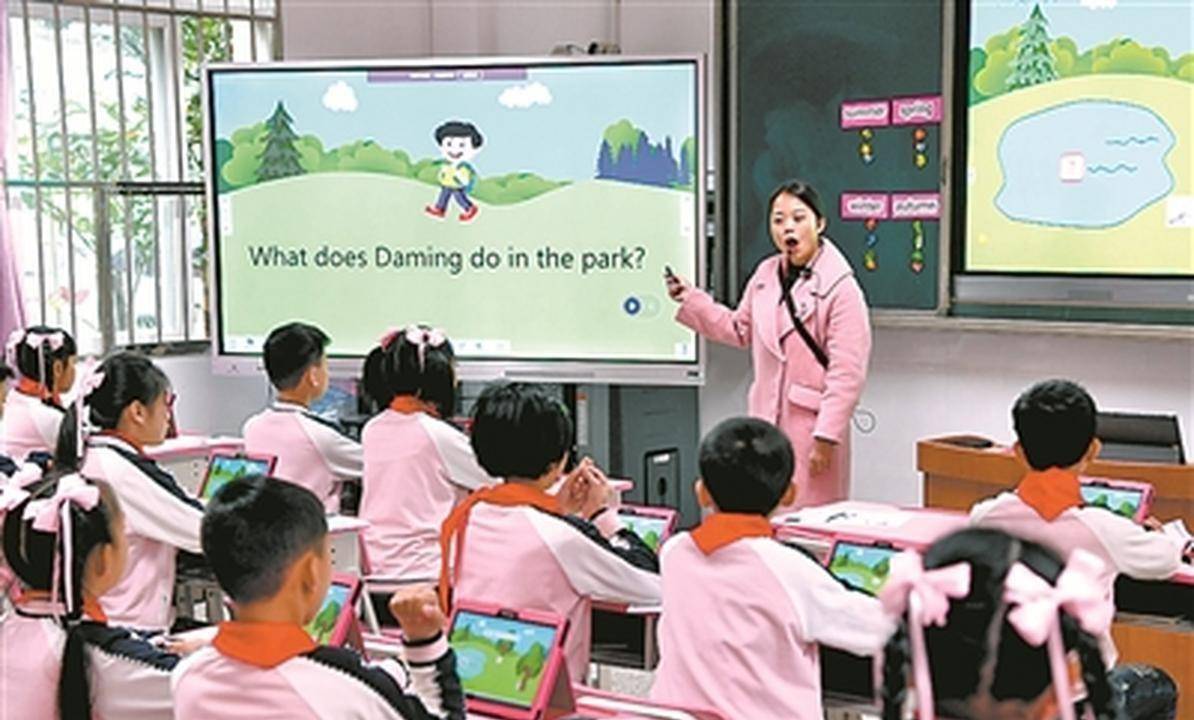 5.31日:科比以左手背后运球后仰跳投完美命中,瞬间惊艳全场